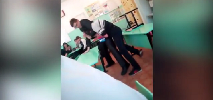VIDEO Pogledajte fizički sukob učitelja s učenikom 8. razreda, očekivano je ostao bez posla