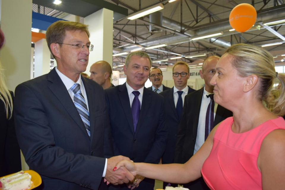 Slovenski premijer susreo se s voditeljicom Virtualnog ženskog poduzetničkog centra u Celju