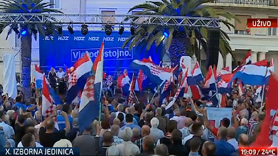 Veliki HDZ-ov predizborni skup u Splitu, navijači uzvikivali parole protiv HNS-a