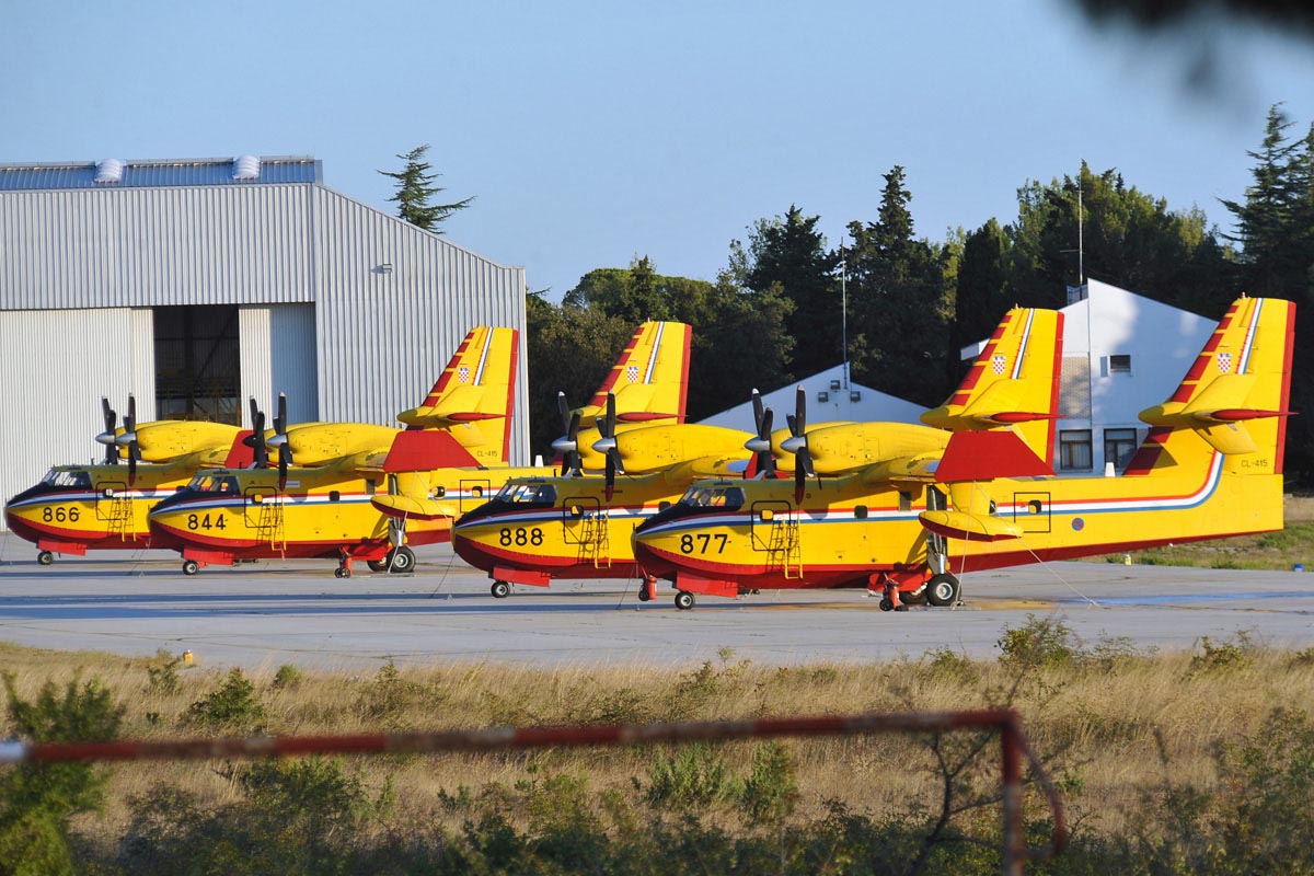 Kanaderi poletjeli jutros iz Zemunika u pomoć Izraelu, drugi puta gase požare u toj zemlji