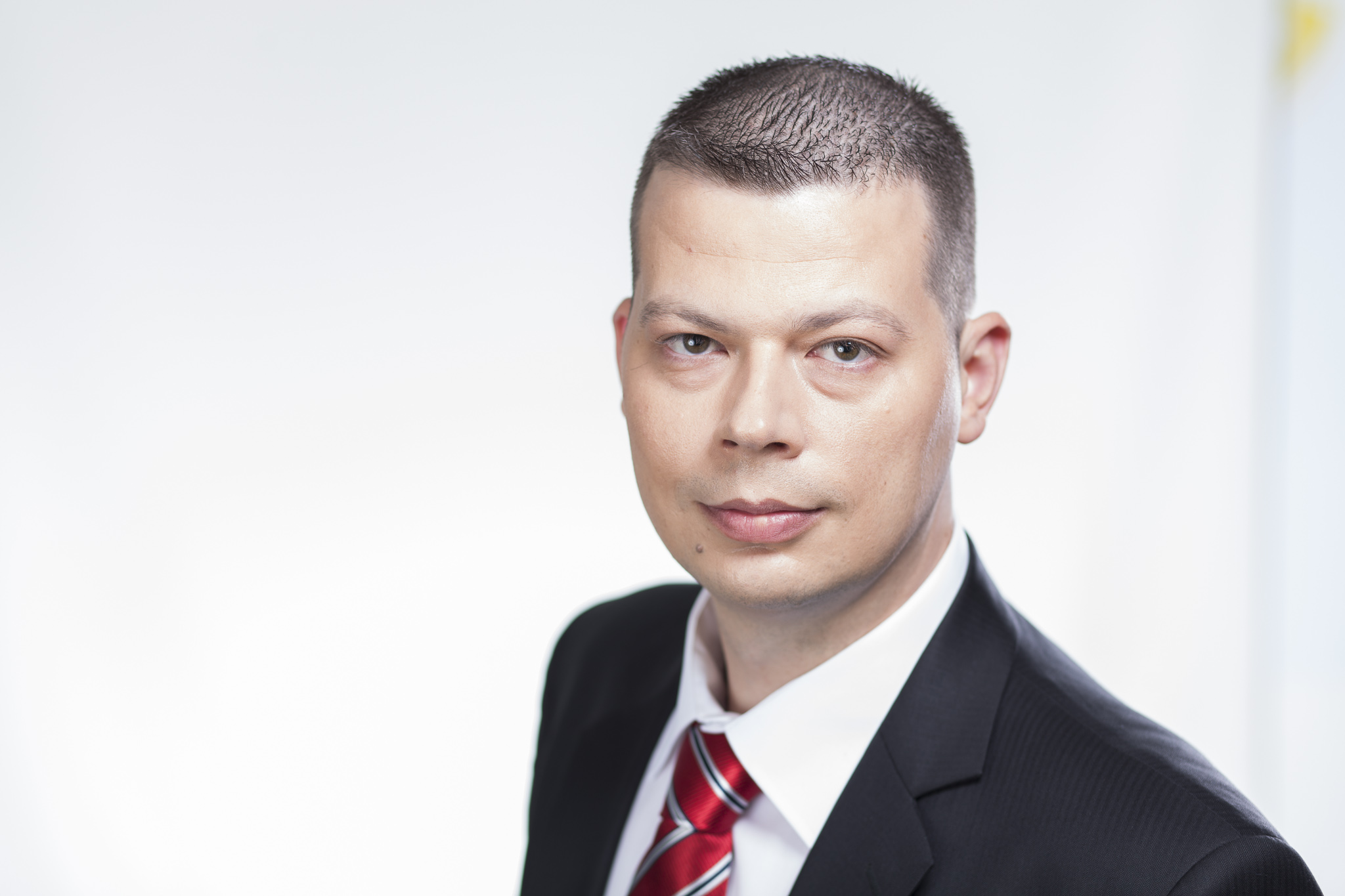 Svašta sjedi u Saboru: SDP-ovac Saša Đujić vulgarno i besprizorno o Predsjednici Kolindi Grabar Kitarović