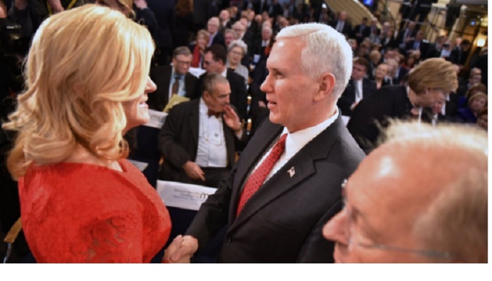 Predsjednica RH se susrela s američkim potpredsjednikom Mikeom Penceom u Münchenu