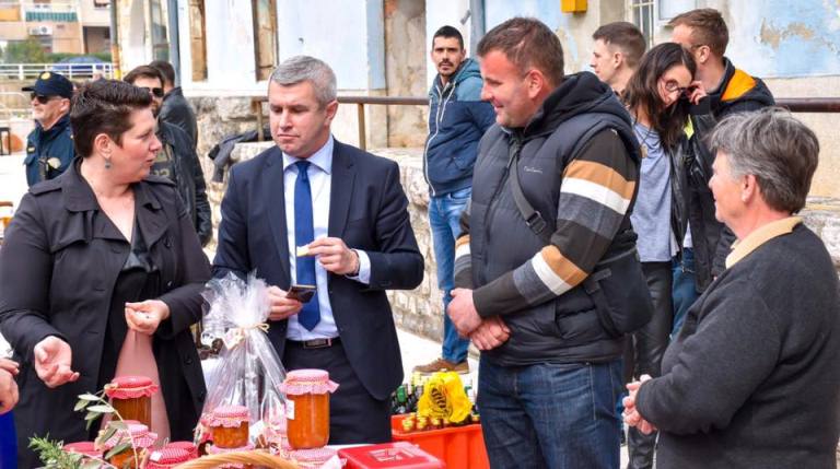 U Obrovcu ruralni okusi LAG-a, predstavilo se 20 poljoprivrednih gospodarstava