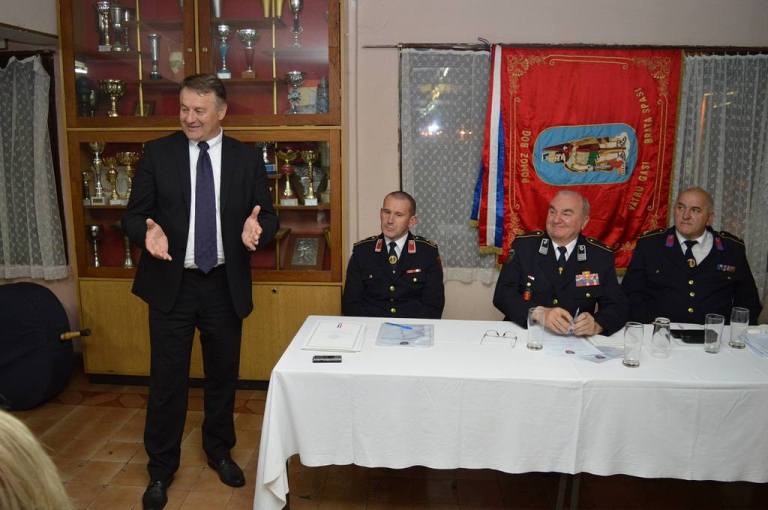 Župan Ivo Žinić na sjednici Skupštine Vatrogasne zajednice grada Gline