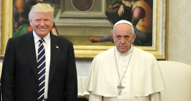 Papa Franjo primio Trumpa u Vatikanu: Melaniju pitao čime hrani Donalda, odgovor ga nasmijao