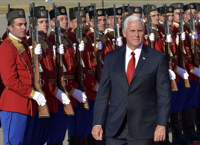 Michael Richard “Mike” Pence poručio Crnogorcima: “Vaša hrabrost, posebno u fazi ruskog pritiska, nadahnjuje svijet i ja vam čestitam na tome!”