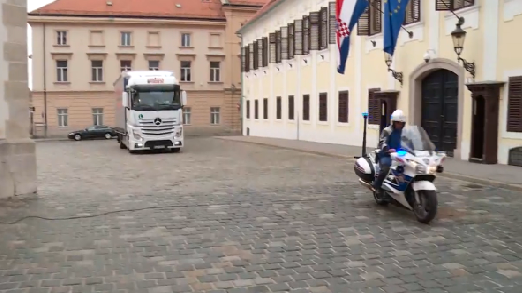 Prosvjed protiv Vatikanskih ugovora održan je na zagrebačkom Trgu svetog Marka