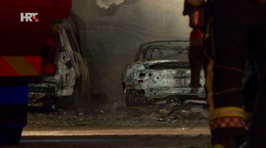 Izgorjela dva automobila u Gračanima