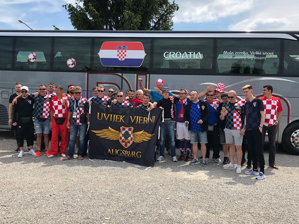 VIDEO Hrvati stižu, kolone na ruskoj granici: Bit će nas pun stadion. Moramo napasti i pobijediti Nigeriju!