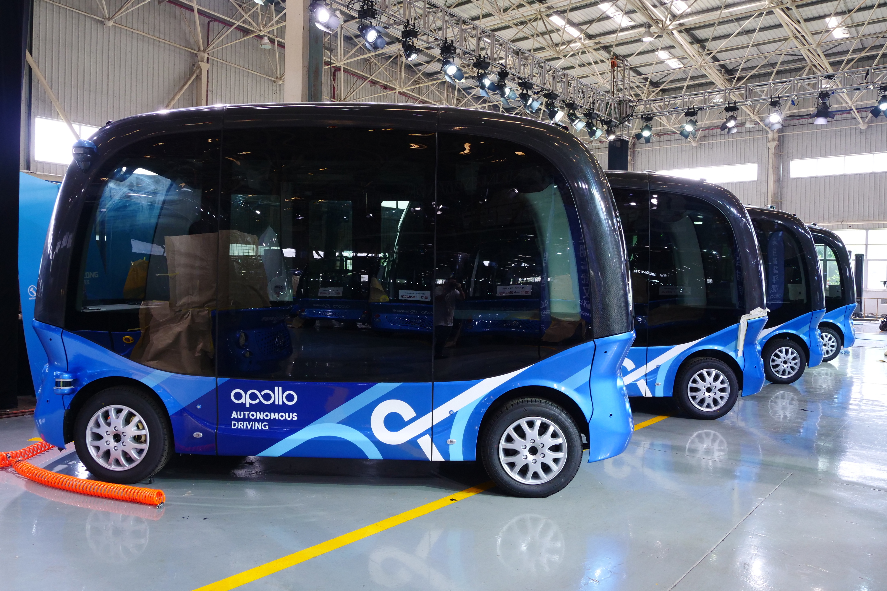 Počela je masovna proizvodnja autonomnih autobusa