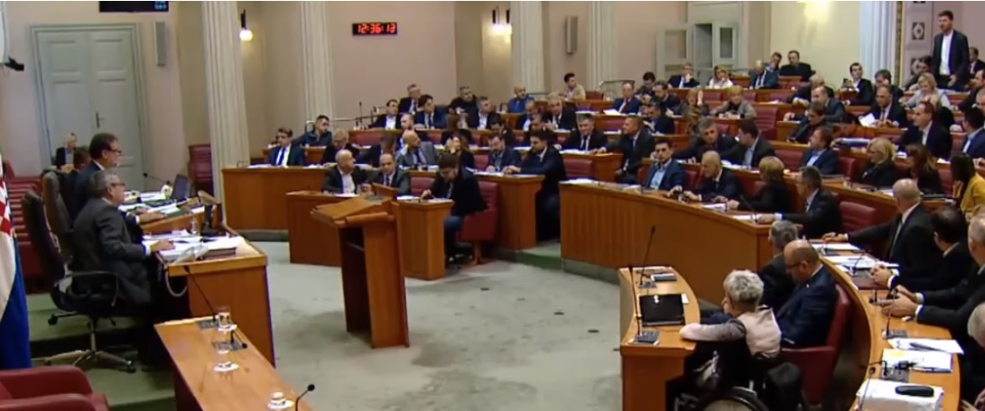 VIDEO Pernar: Jesu li u HDZ-u roboti ili razmišljaju svojom glavom? – Jandroković: Ni kod vas se ne razmišlja svojom glavom