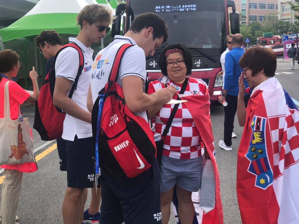 Barakude zaludjele Korejke