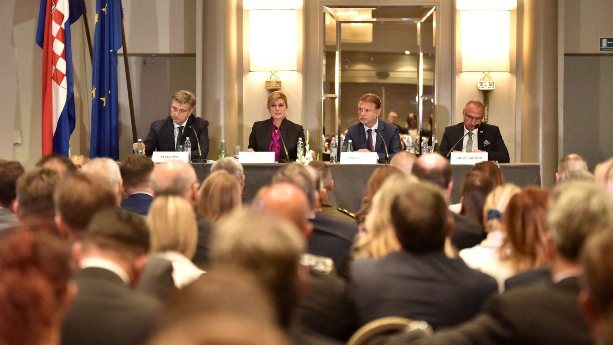 Predsjednica RH diplomaciji: Od vas očekujem da prije svega budete domoljubi i učinkoviti u predstavljanju Hrvatske