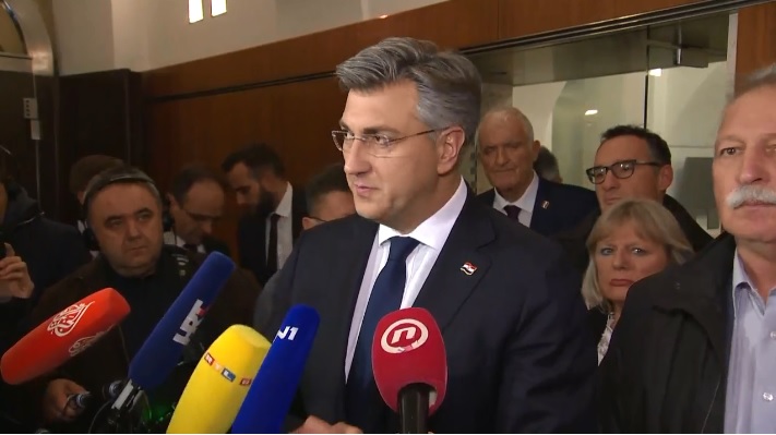 Plenković nakon maratonskih pregovora: Kompromisni prijedlog, povećanje plaće ukupno 10,4 posto, koeficijenti naknadno