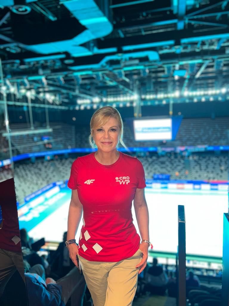 Kolinda nakon pobjede nad Mađarima išla prema bazenu čestitati i doživjela neugodnost