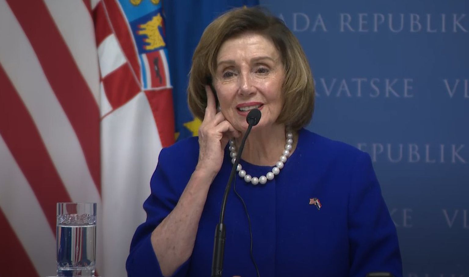 Pelosi nasmijalo pitanje o njezinom idućem nenajavljenom letu: Idem tamo gdje me pozovu