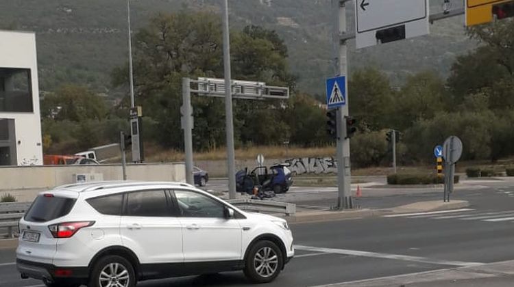 Užas u Kaštelima: U sudaru stradala jedna osoba, policija traži očevice