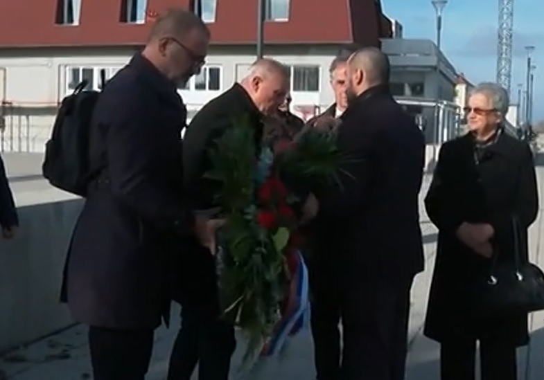 Pupovac i Milošević položili vijence u Dunav: Bit ćemo u Koloni kada mi procijenimo da je vrijeme