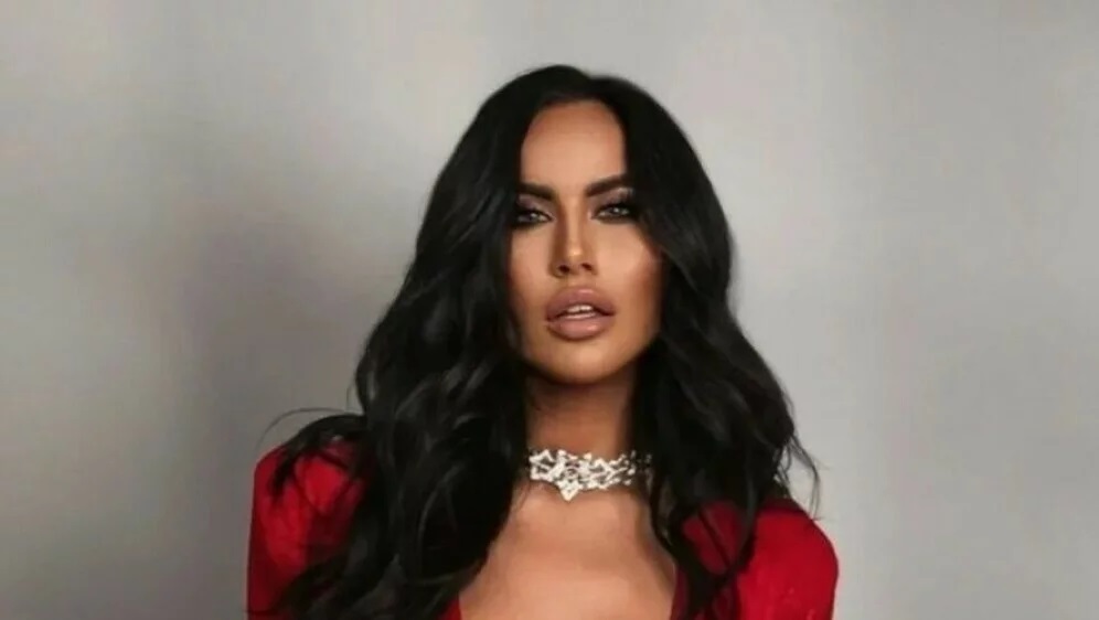 Hrvatska Megan Fox pred nastup u našem hit-showu oduševila pojavom u seksi haljini s dekolteom do pupka!