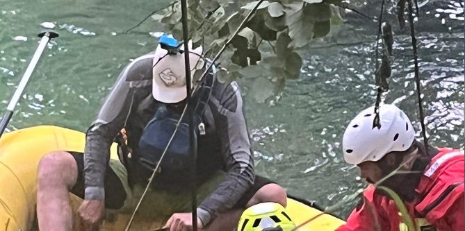 Poskliznuo se s litice, pao u Cetinu i preminuo? HGSS izvukao tijelo muškarca iz rijeke