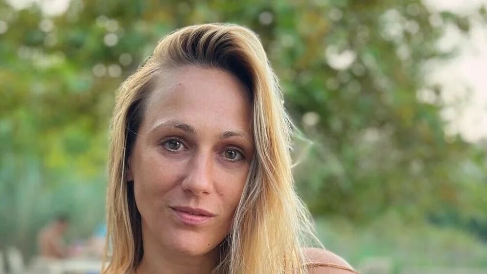 Neda Parmać u sićušnom bikiniju istaknula je zavodljive atribute: “Još jedan dan ovakvog raja”