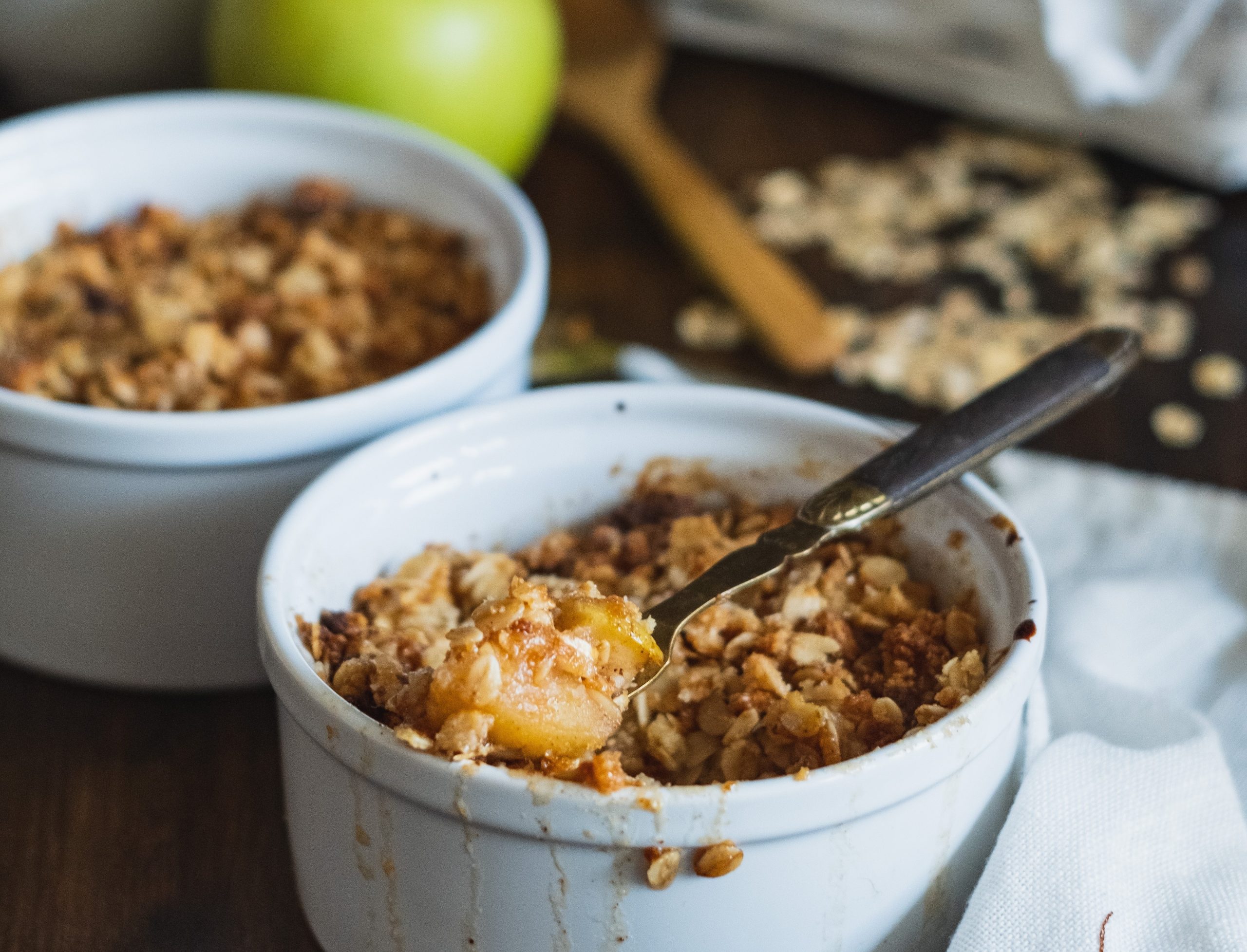 Recept: Brzi hrskavi crumble od jabuka