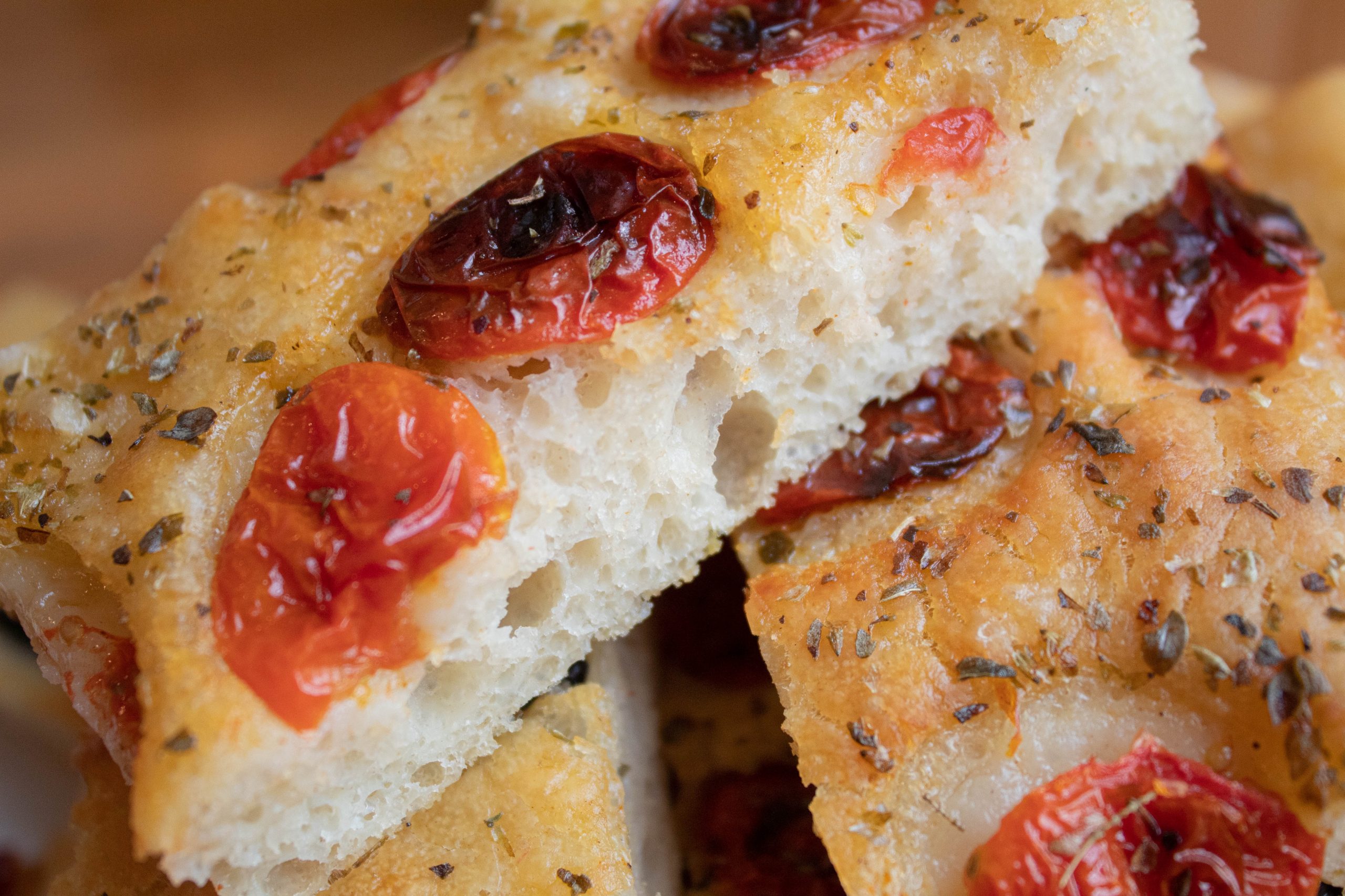 Recept: Najsavršenija focaccia s mini rajčicama i ružmarinom
