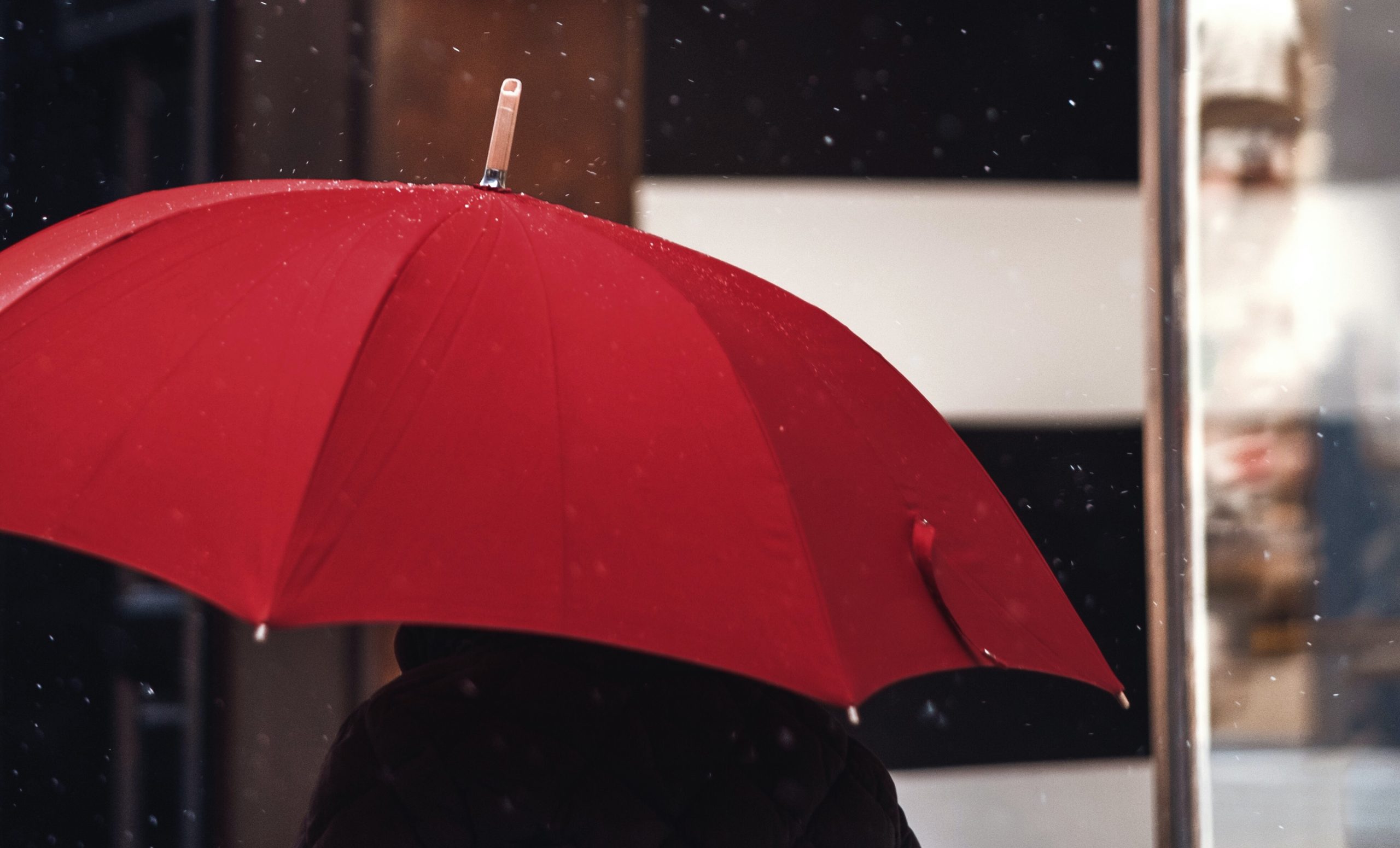 Temperature padaju prema nuli, stiže i snijeg, DHMZ objavio upozorenje, a Vakula pjesmu: ‘Već sutra…‘