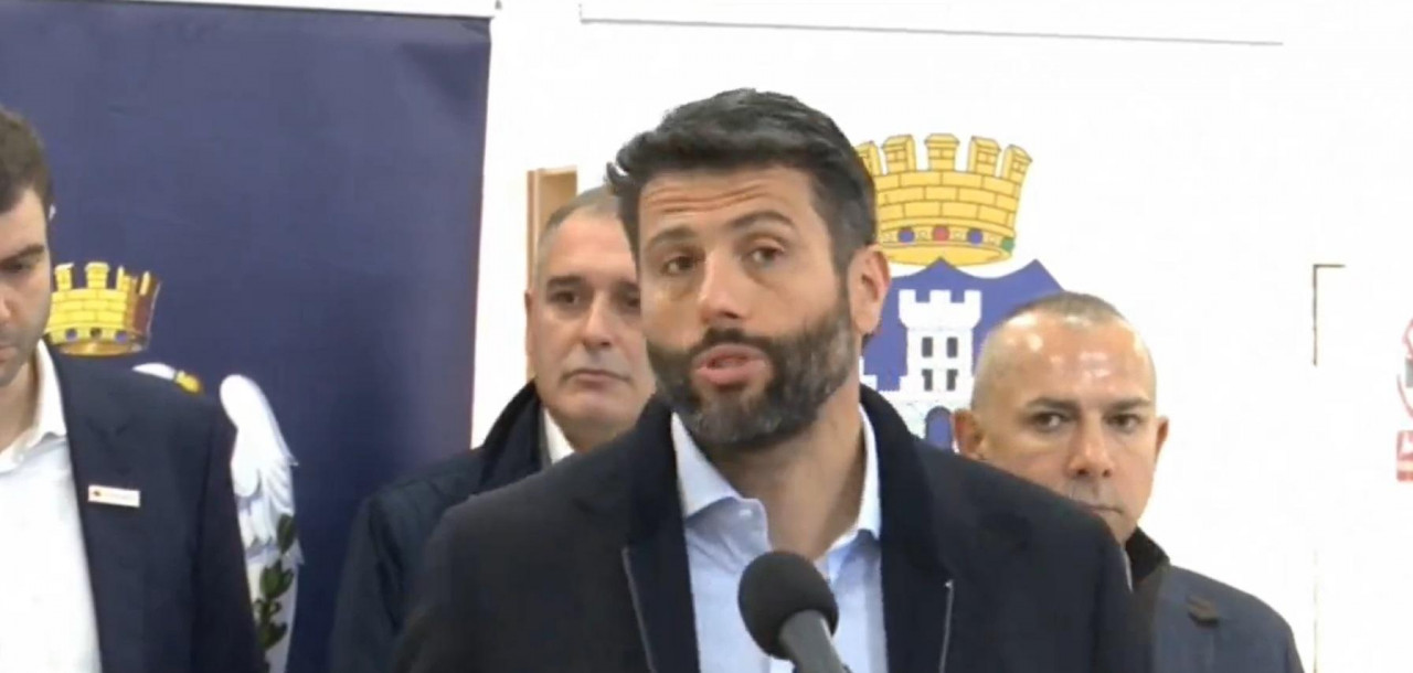 VIDEO Sad je već zabrinjavajuće. Beogradski gradonačelnik se teško osramotio u prijenosu uživo: ‘Kako se oni zovu?‘