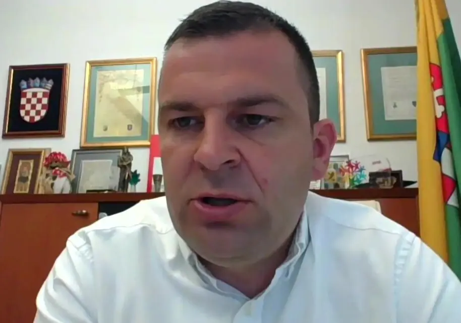 Hrebak: Pokušali smo zaobići DP, liberali su krivi za izbacivanje SDSS-a; Mrak Taritaš: Ha, ha, ha…