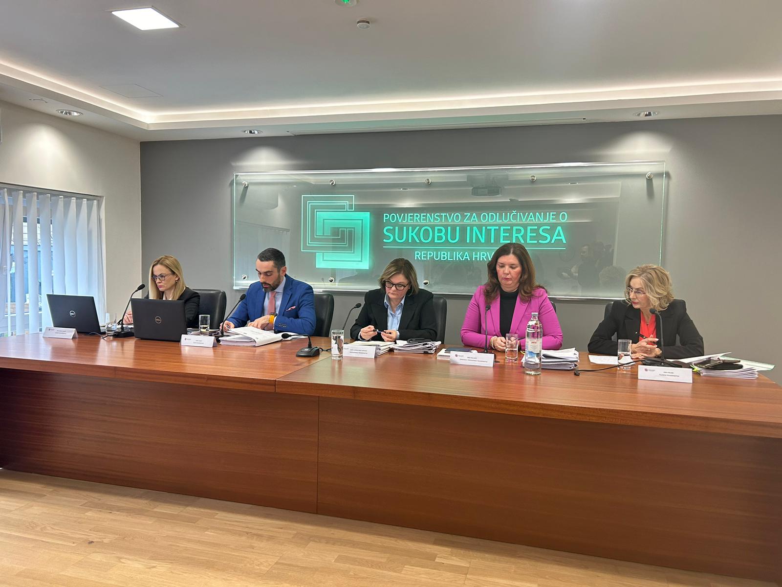 Povjerenstvo za sukob interesa kaznilo Bartulicu jer nije upisao dvije firme u imovinsku karticu