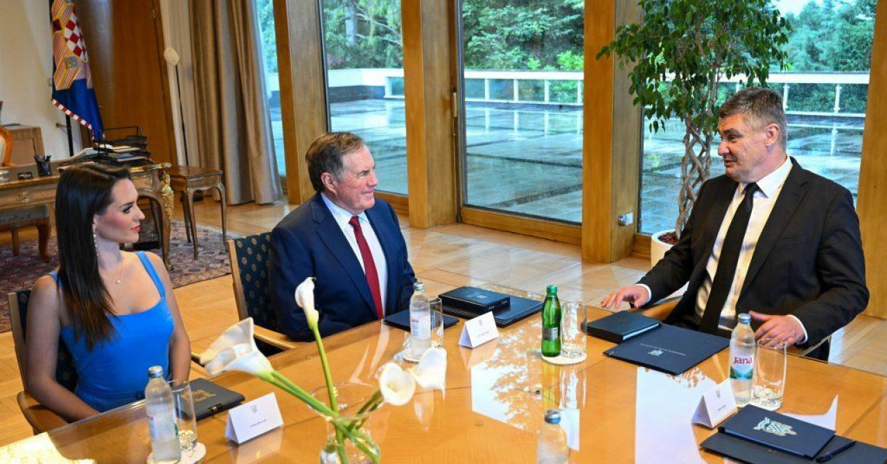 Jedna fotografija s Pantovčaka kruži svjetskim trač portalima, ali ne zbog Milanovića, u fokusu je mlada dama…