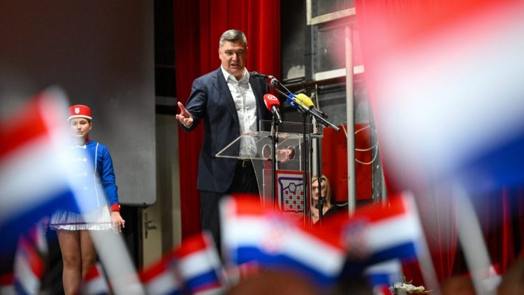 VIDEO Milanović u Glini: Koliko god bi to Vučić želio, njegov govor u Glini 1995. nije moguće izbrisati i zaboraviti
