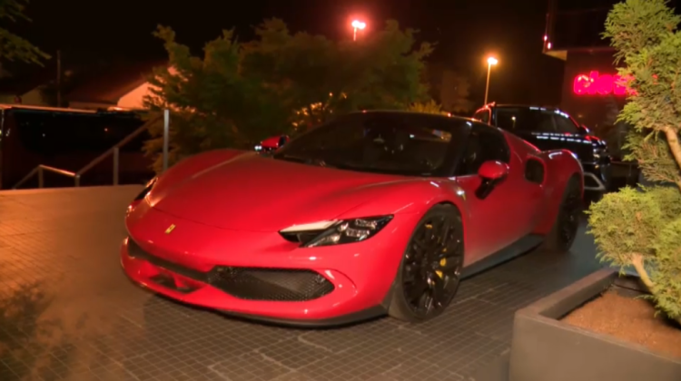 Vozio je Bartulicu u Ferrariju. Sad su on i supruga uhićeni zbog planiranja napada na visokog dužnosnika Vlade RH?