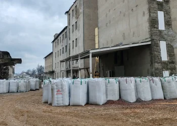 FOTO Europol: Kriminalci zaradili najmanje 4 milijuna eura ilegalnim odlaganjem 35 000 tona opasnog otpada iz Italije, Slovenije i Njemačke u Hrvatskoj
