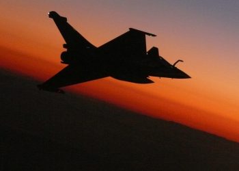 Američki vojni avion B-52 u pratnji hrvatskih Rafalea preletio iznad Hrvatske