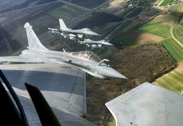 VIDEO MORH obajvio spektakularne snimke zajedničke vježbe: Hrvatski Rafalei i američki F-16 zajedno u letačkoj akciji