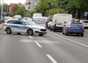 Drama s dilerima na Selskoj u Zagrebu: Prešao policajcu autom preko noge
