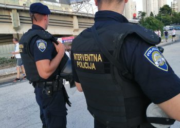 Incidenti uoči utakmica HNL-a: Ozlijeđen policajac u Šibeniku; Sukob navijača i kod Sredanaca