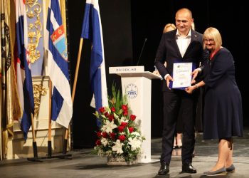 Anušić na 7. Susretu hrvatskih braniteljica: Mi smo braća po oružju a vi naše sestre po oružju. I to se nikad neće promijeniti