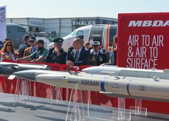 VIDEO Anušić u Francuskoj: Srbija neće imati takve Rafale kao Hrvatska. Uskoro finalizacija ugovora o nabavi 18 haubica Caesar