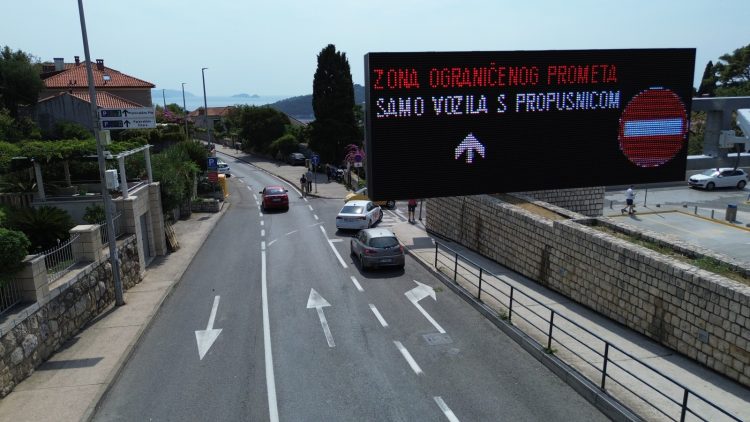 Grad Dubrovnik opalio po džepu taxi tvrtku: Gotovo 100 tisuća eura zbog prekršaja