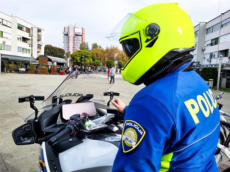 U jednodnevnoj akciji policije u Zagrebu čak 52 prekršaja vozača mopeda, bicikala i romobila