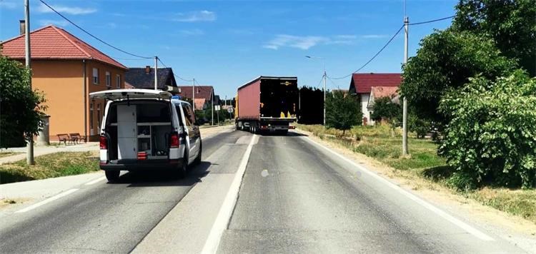 Tragedija u Podrinju: Jedna osoba poginula u prometnoj nesreći