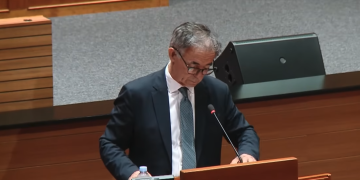 VIDEO Žestoka rasprava u Saboru oko Thompsonova koncerta: Pupovac osudio Za dom spremni. Biloglav s govornice pozdravio sve tim pozdravom