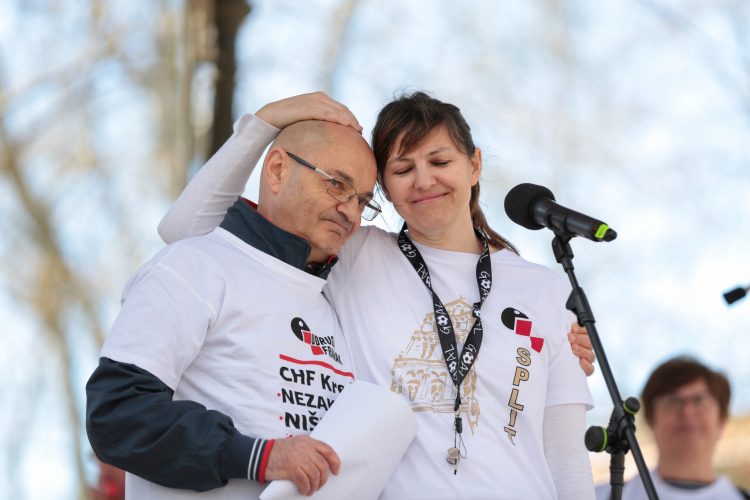 VIDEO UF: Sramotnu presudu VSRH donijela je sutkinja čija je sestra godinama u vrhu zainteresiranih banaka