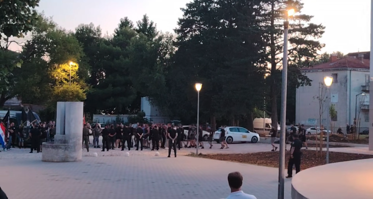 VIDEO Drama u Benkovcu. Branitelji prosvjedovali. Festival otkazan. Organizatorica snimala prosvjednike: Provocirala nas je!