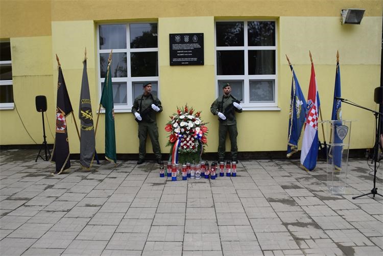U Dardi obilježena 34. godišnjica likvidacije hrvatskih policajaca Mile Grbešića i Darka Kušića