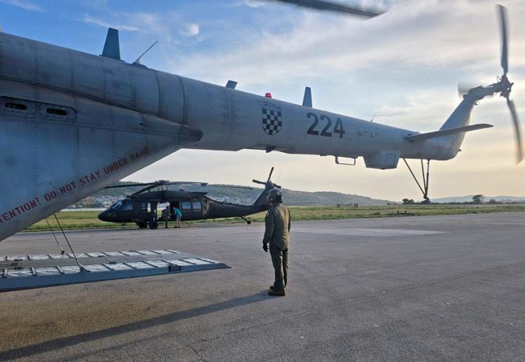 HRZ spasio situaciju: Unatoč kvaru helikoptera pacijentica iz Dubrovnika uspješno prevezena u Zagreb