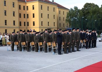 Hrvatska vojska bogatija za 59 novih časnika i časnica: Vi ste ti koji ćete oblikovati HV budućnosti